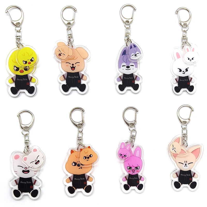 Kit com 8 Chaveiros Acrílicos Kpop – Fofo e Colecionável | Acessórios para Mochila, Bolsa ou Presente para Fãs