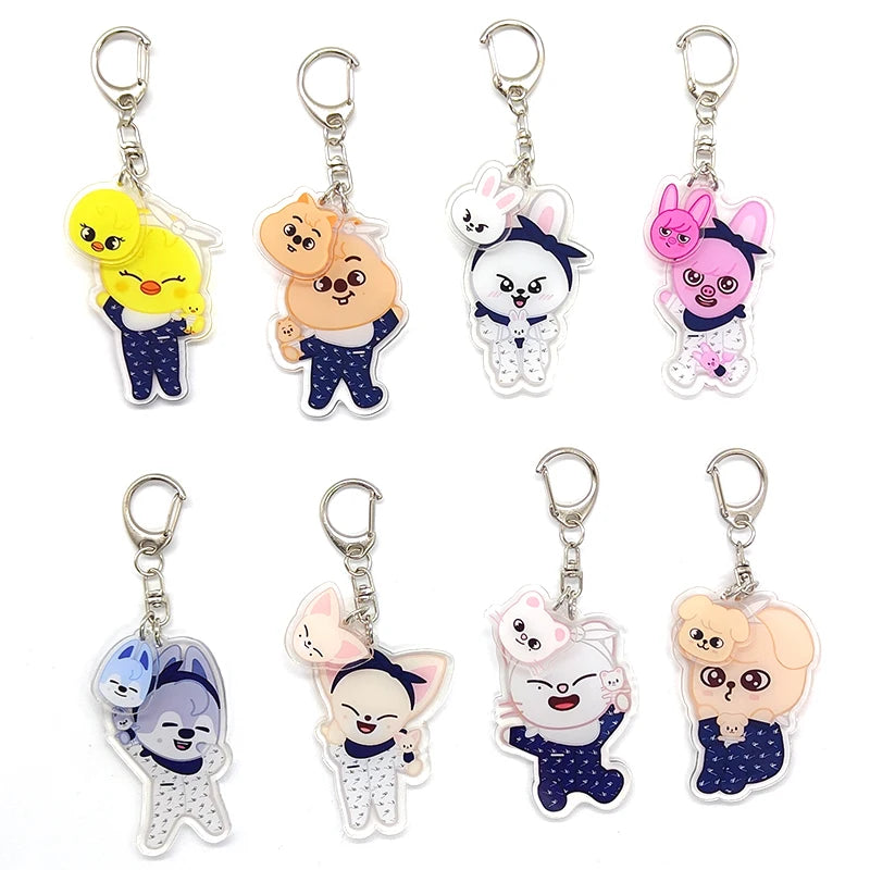 Kit com 8 Chaveiros Acrílicos Kpop – Fofo e Colecionável | Acessórios para Mochila, Bolsa ou Presente para Fãs